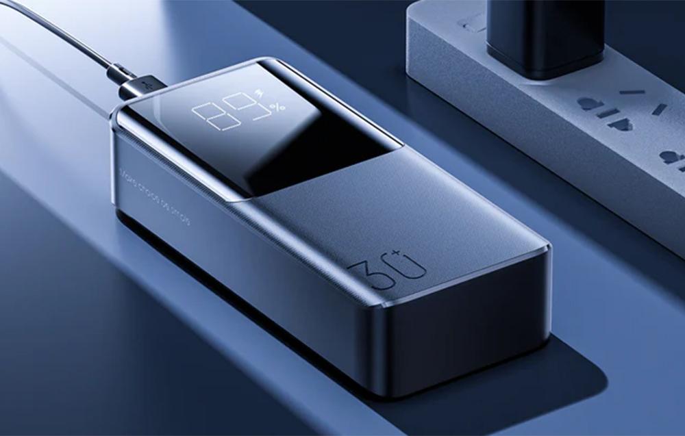 JOYROOM JR-T015 30000 mah POWER BANK.